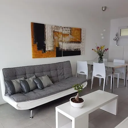 Antilles Yourhosthelper * La Ciotat